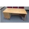 Image 1 : Oak Veneer Desk w/Drawers 60"L x 30"W x 29 1/2" H