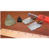 Image 1 : 2 Jade Buddha Figures, 2 Jade Filigree Pieces