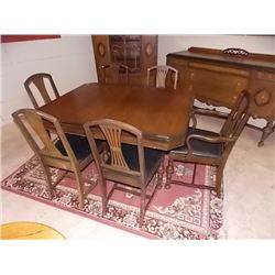 VINTAGE 7PC  WALNUT DINING ROOM SUITE - TABLE & 6 CHAIRS & 2 LEAFS