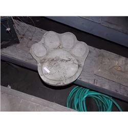 CONCRETE - PAW - LARGE