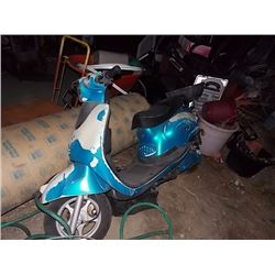 POWER ASSISTED ELECTRIC SCOOTER - as-is