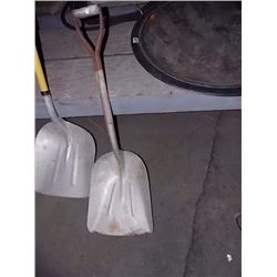 SCRAPPER SHOVEL - D-HANDLE