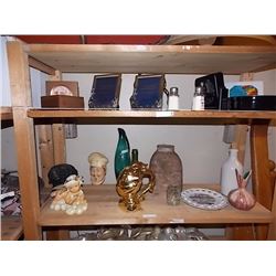 SHELF COLLECTABLE ORNAMENTS - 2 SHELVES TTL
