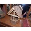 Image 1 : HAND CRAFTED WOOD WISHING WELL - 2'