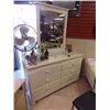 Image 2 : WHITE DRESSER WITH MIRROR - 6 DRAWER