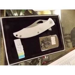 FOLDING KNIFE WITH LIGHTER