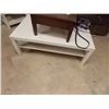 Image 1 : LARGE WHITE COFFEE TABLE