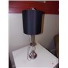 Image 2 : TABLE LAMP