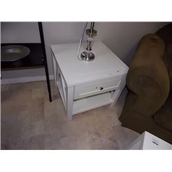 WHITE SIDE TABLE - 1 DRAWER