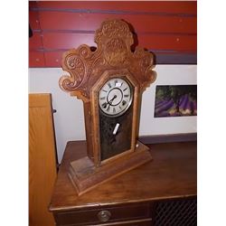 VINTAGE GINGERBREAD CLOCK