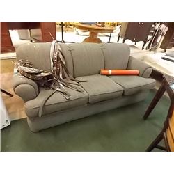 CHESTERFIELD - GREEN - 3 SEATER