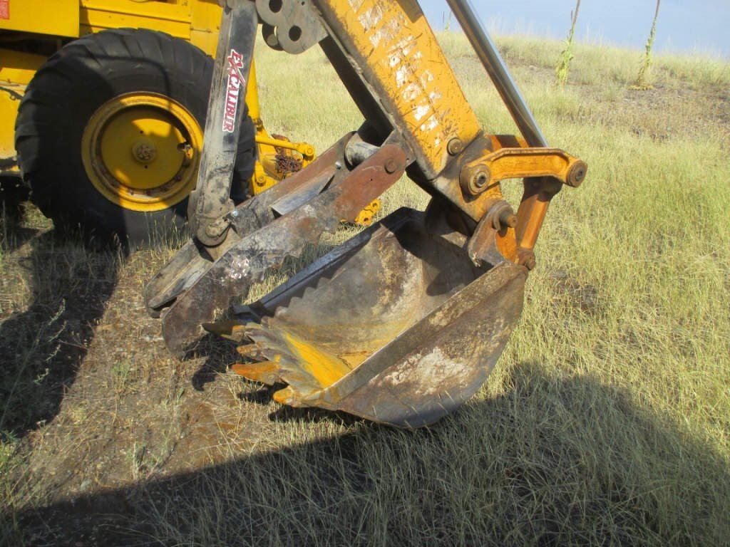 1988 Case 580K 4x4 Backhoe w/Thumb