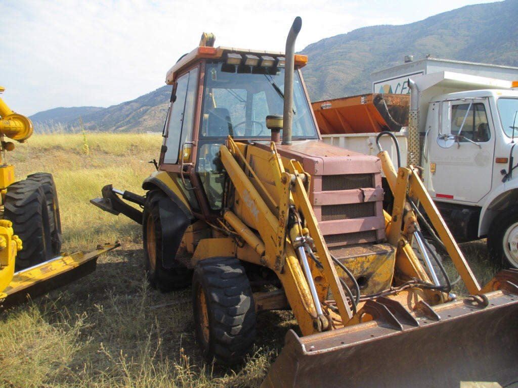1988 Case 580K 4x4 Backhoe w/Thumb