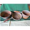Image 1 : Cast Iron pots and pan (3)