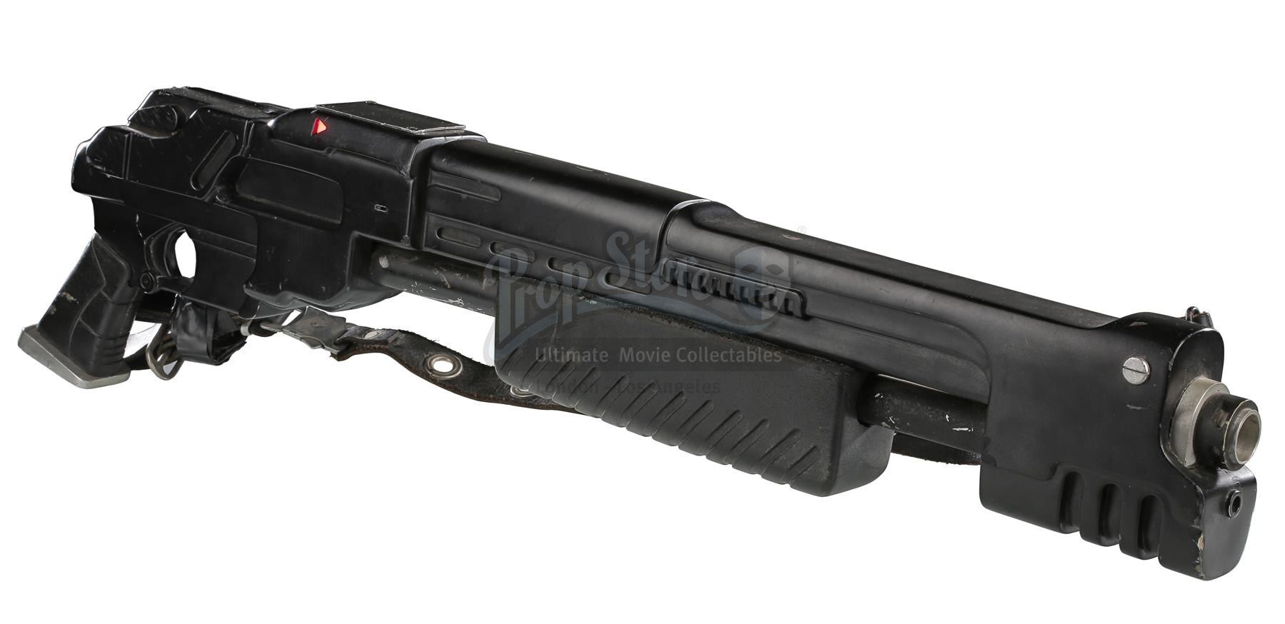 Judge Dredd Rifle JUDGE DREDD (1995) - Judge Dredd's (Sylvester Stallone) Shotgun