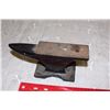 Image 2 : Small Anvil
