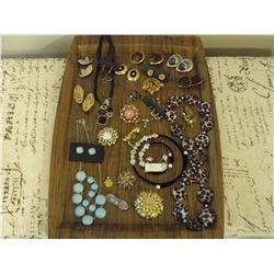Lot Of Jewellery