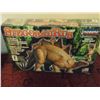 Image 3 : Dinosaur Models (2) Kits And Figures Unopened