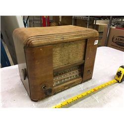 Wooden General Electric Radio