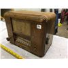 Image 2 : Wooden General Electric Radio