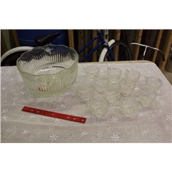 Glass Punch Bowl With 8 Glasses And Hooks