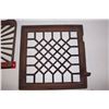 Image 6 : Cast Iron Stove Grates (4)