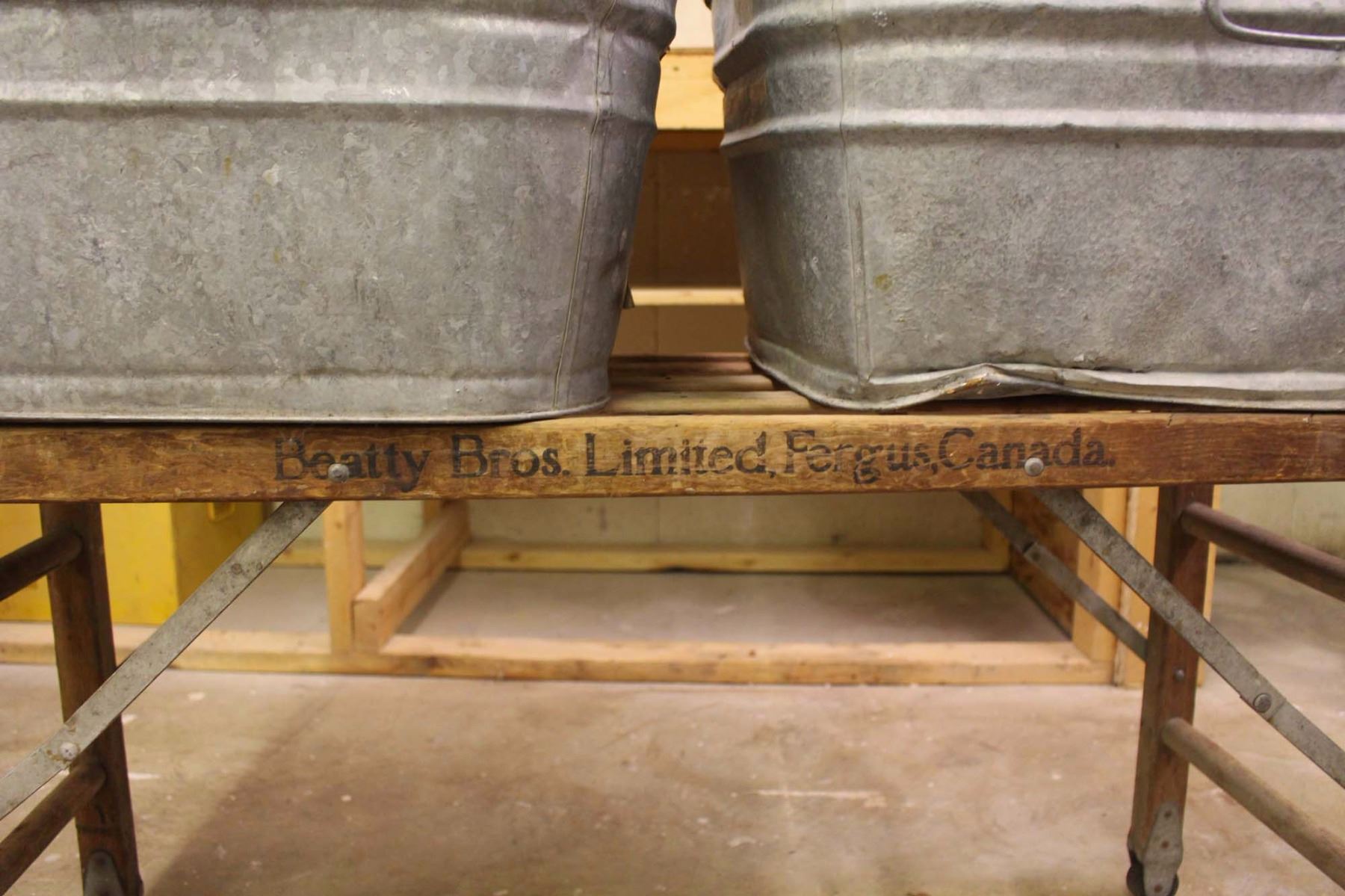 Vintage Wooden Wash Tub Stand w/Tubs (2)