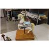 Image 4 : Lot Of Figurines (Unicorn Statue, Figure)