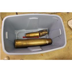 Vintage Large Shells W/ Plastic Tub