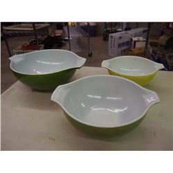 Set Of 3 Pyrex Bowls