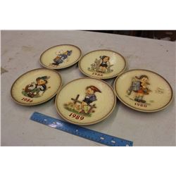 Hummel Plates (5)