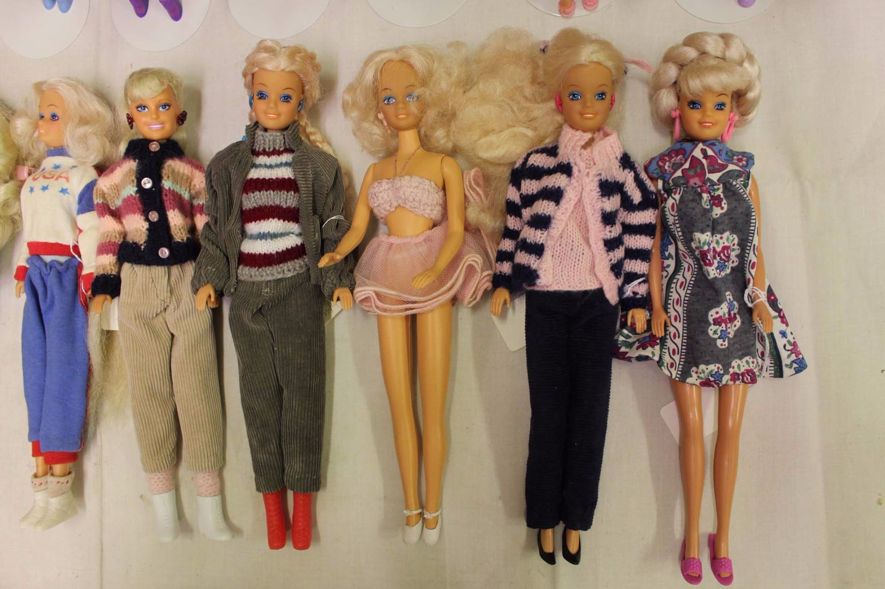 Lot of 1980's Barbie Dolls (15)(Some w/Stands)