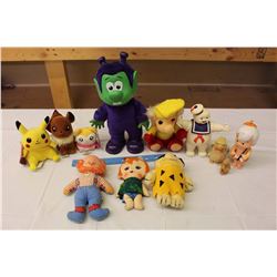 Lot of Vintage Toys (Flintstones, E.T, Ghostbusters, Etc)