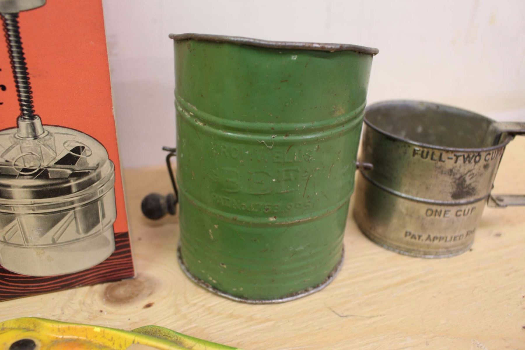 Lot Of Vintage Kitchen Related (Flour Sifter, Food Chopper, Electric