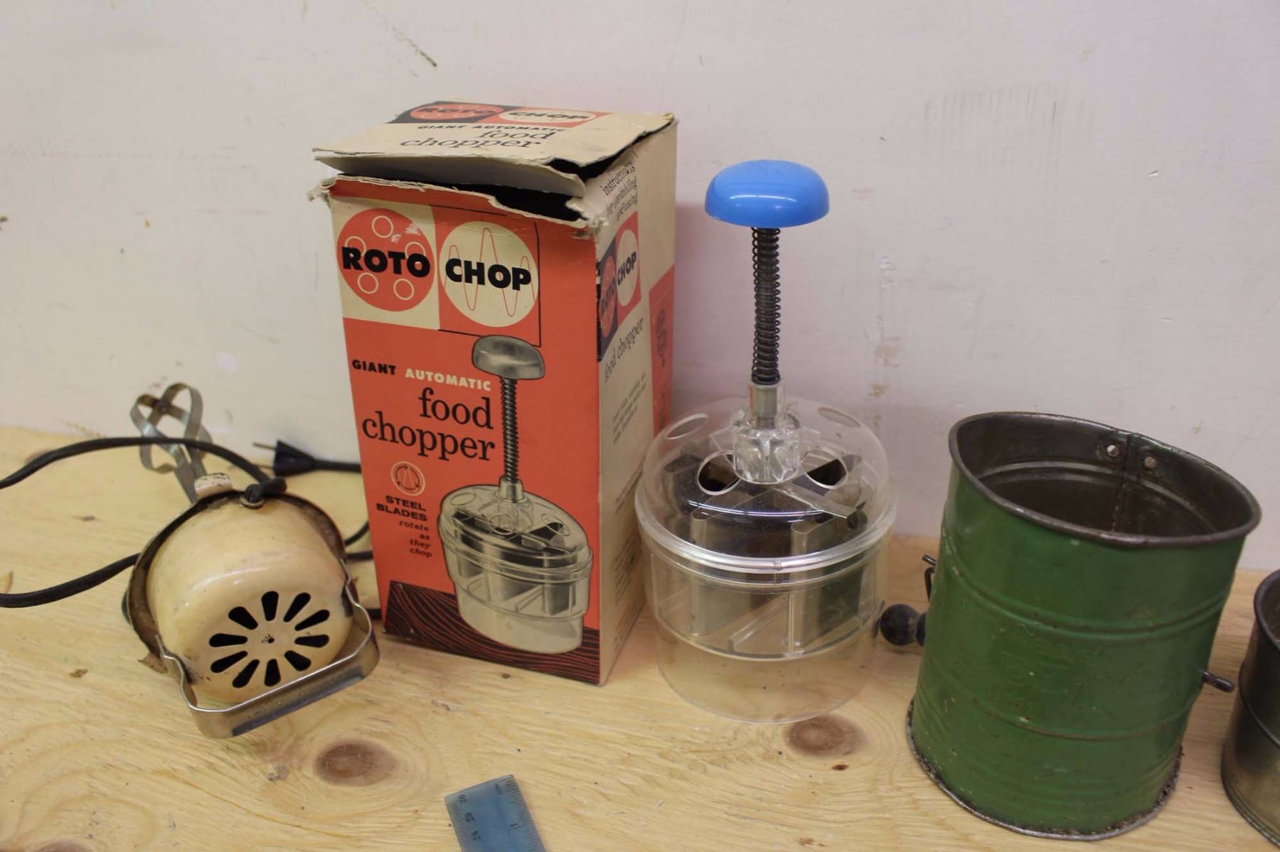 Lot Of Vintage Kitchen Related (Flour Sifter, Food Chopper, Electric Mixer For Jar, Corn Note Pad)