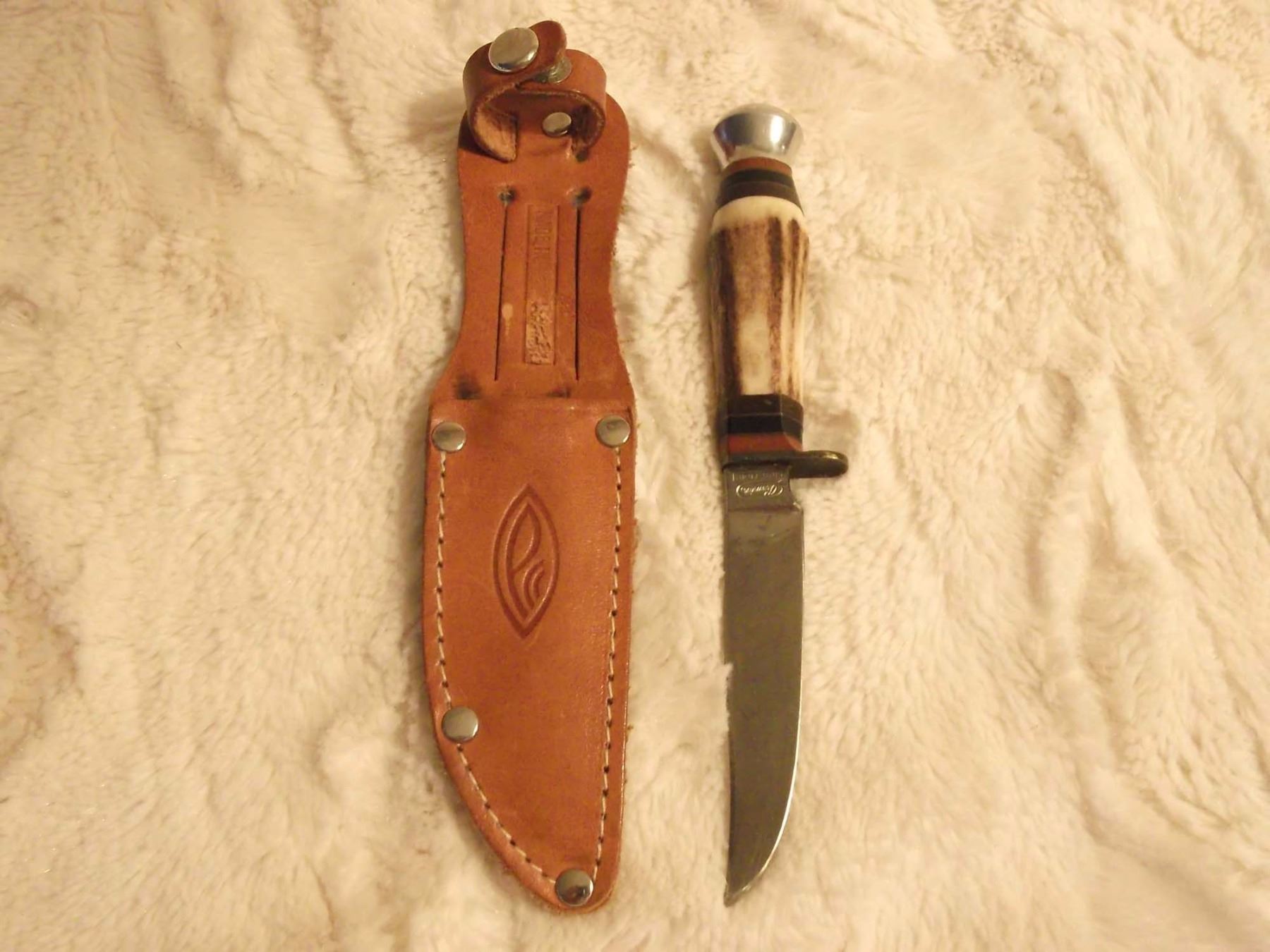 Hunting& Jack Knives (5)(Premier, Germany, Gerber USA)