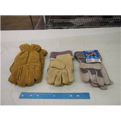 Lot Of Work Gloves (3 Pairs)