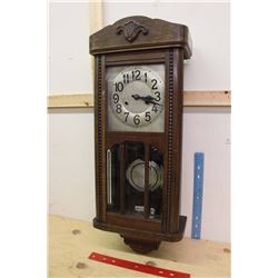 Antique Clock w/Key (Working)
