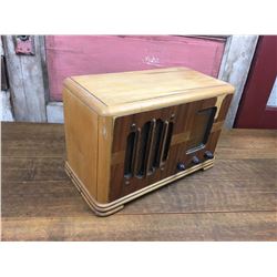 Northern Electric Wooden Tube Radio 14.5" x 7" x 9.5"