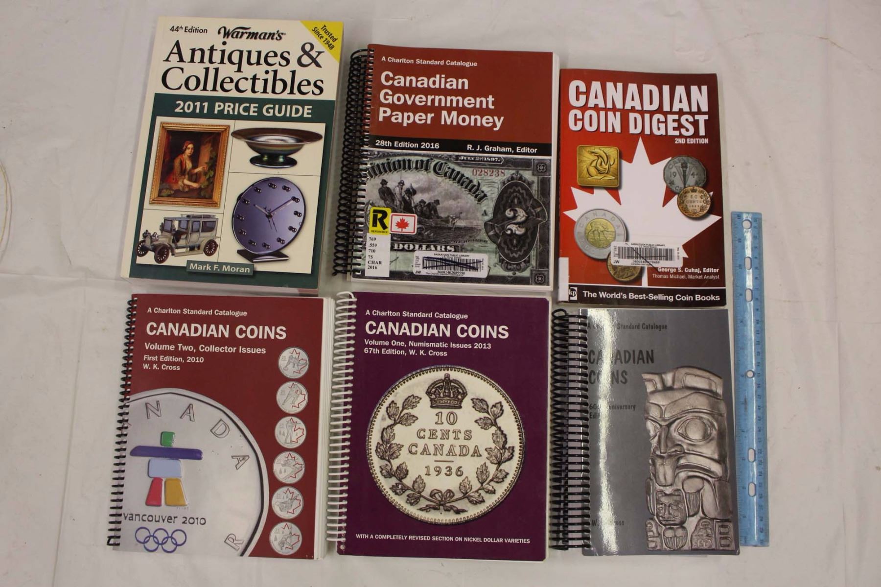 Lot of Canadian Coins Books(5)&A Antiques&Collectibles Book