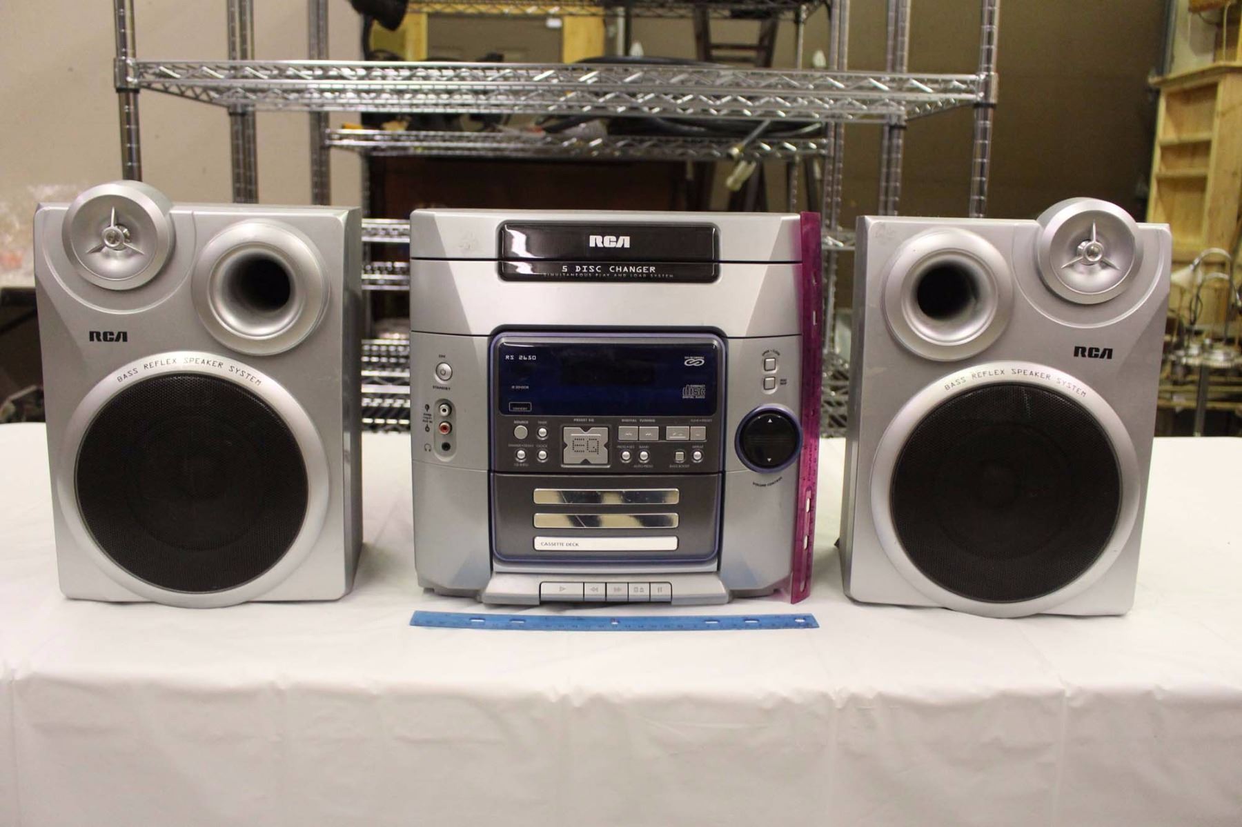 RCA 5 Disc Changer Stereo System W 2 RCA Speakers rca-5-disc-changer-stereo-system-w-2-rca-speakers