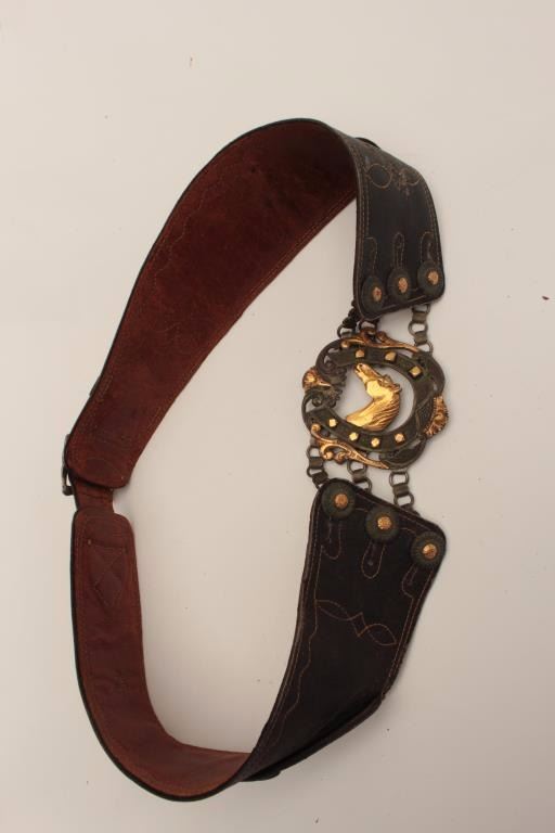 Mexican dress belt buckle with fancy gold and silver buckle. Circa 19001915. Very impressive. Es