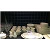 Image 1 : Shelf of a Set of dishes