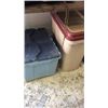 Image 1 : 2 Plastic Storage Containers