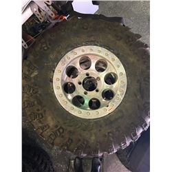 Set Of 5 Jeep Tires And Wheels