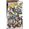 Image 2 : 29 clevises, 25 hooks