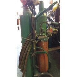 Oxygen/ acetylene torch on cart with extra o