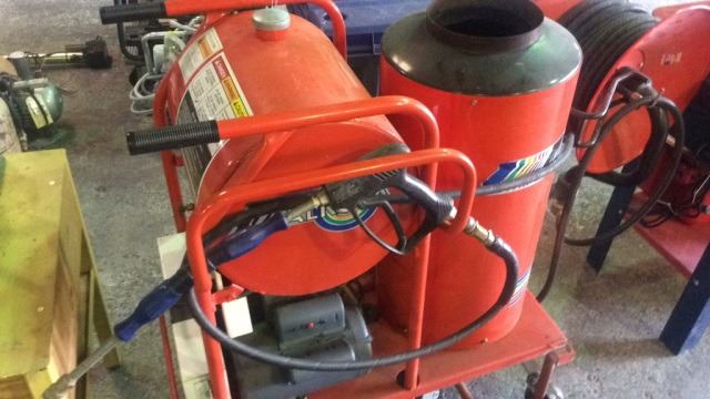 "Alkota" pressure washer (model 3182)