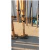 Image 1 : 2 sledge hammers