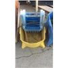 Image 1 : Mop bucket